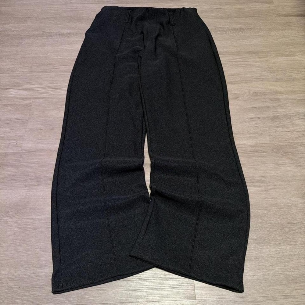 Wide Leg Grey Flared Pleated Dress Pants (27x27)